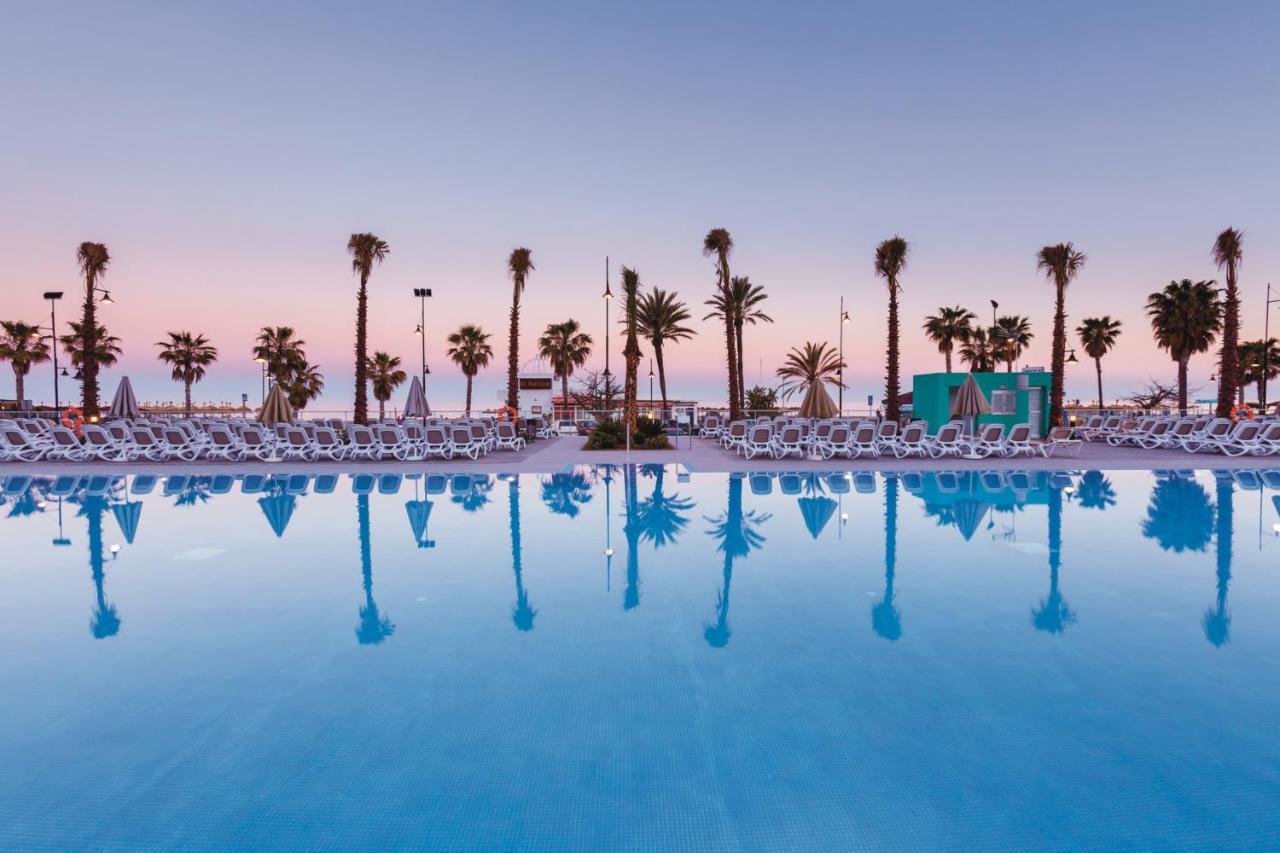 Отель Riu Costa Del Sol Торремолинос Экстерьер фото